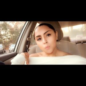 Meet your Posher, Nailea